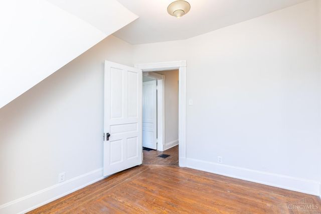 2217 Monroe Avenue, Norwood, OH 45212