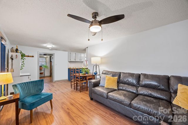 79 Bellevue Road, Asheville, NC 28803