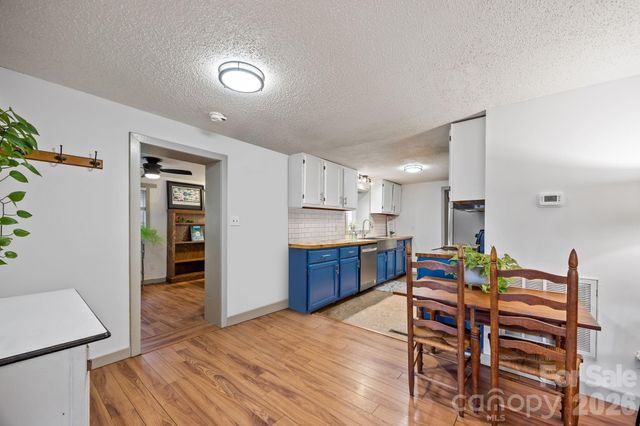 79 Bellevue Road, Asheville, NC 28803