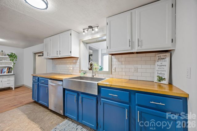 79 Bellevue Road, Asheville, NC 28803