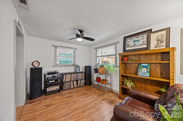 79 Bellevue Road, Asheville, NC 28803