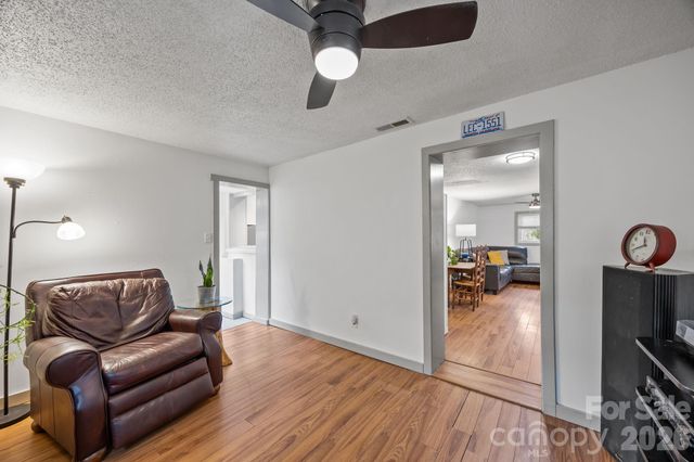 79 Bellevue Road, Asheville, NC 28803