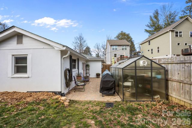 79 Bellevue Road, Asheville, NC 28803