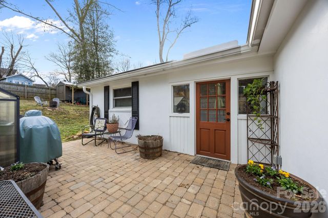 79 Bellevue Road, Asheville, NC 28803