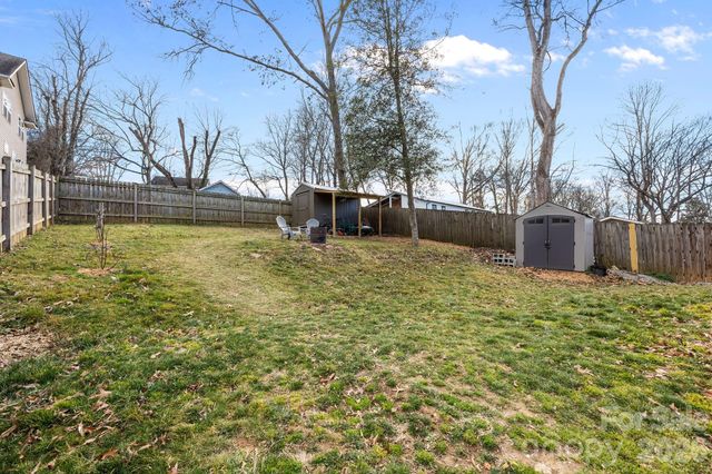 79 Bellevue Road, Asheville, NC 28803