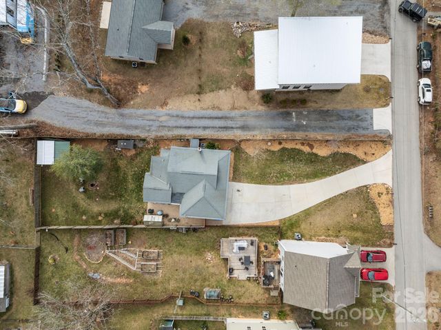 79 Bellevue Road, Asheville, NC 28803