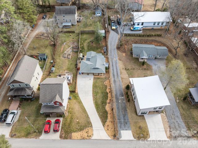 79 Bellevue Road, Asheville, NC 28803