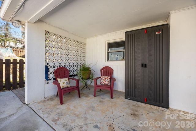 79 Bellevue Road, Asheville, NC 28803