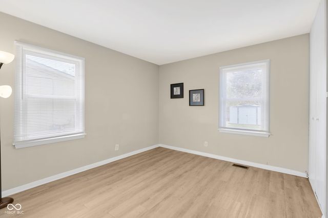 2952 Desoto Way, Columbus, IN 47203