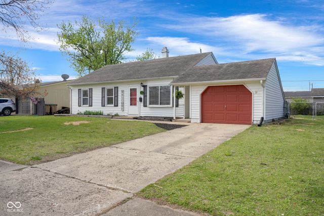 2952 Desoto Way, Columbus, IN 47203