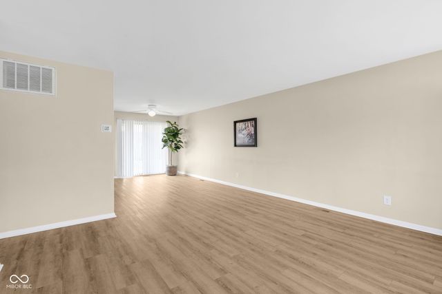 2952 Desoto Way, Columbus, IN 47203