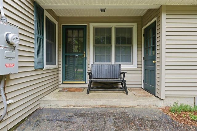 490 Juniper Ridge, Shelburne, VT 05482