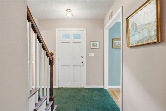 490 Juniper Ridge, Shelburne, VT 05482