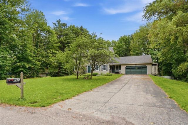 490 Juniper Ridge, Shelburne, VT 05482