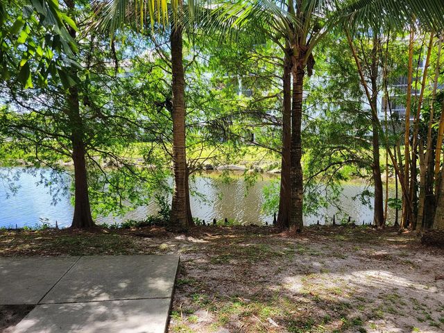751 N Pine Island Road, Plantation, FL 33324