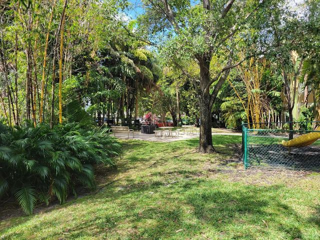 751 N Pine Island Road, Plantation, FL 33324