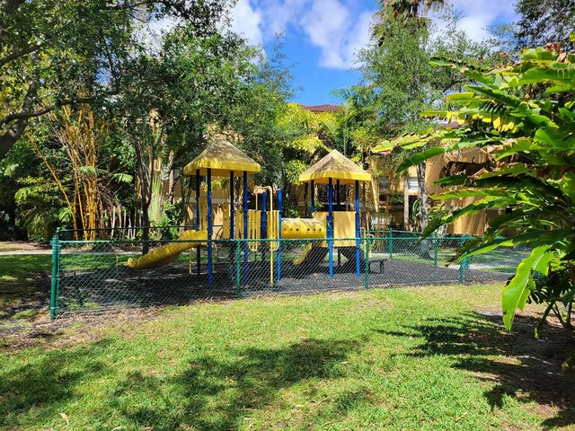 751 N Pine Island Road, Plantation, FL 33324