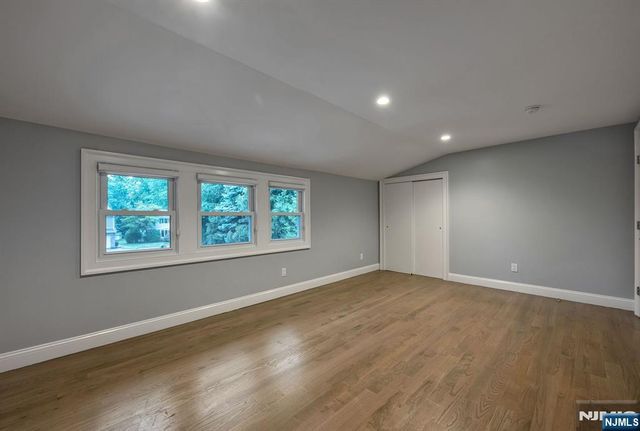 8 Macbeth B, Waldwick, NJ 07463