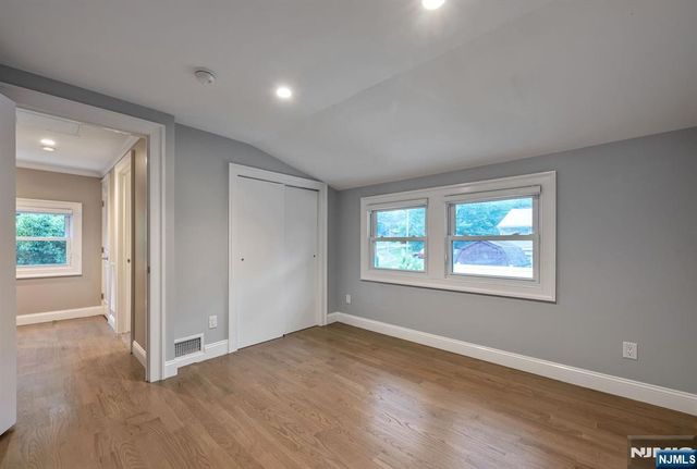 8 Macbeth B, Waldwick, NJ 07463