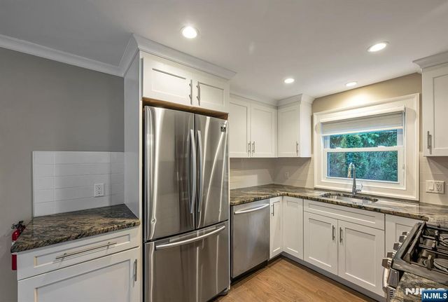8 Macbeth B, Waldwick, NJ 07463