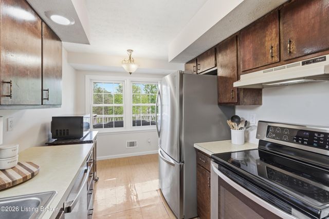 4713 Longborough Ct, Jeffersontown, KY 40299