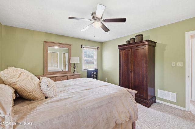 4713 Longborough Ct, Jeffersontown, KY 40299
