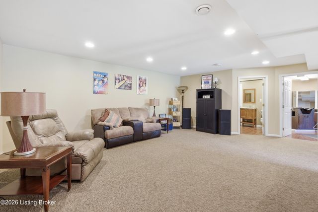 4713 Longborough Ct, Jeffersontown, KY 40299