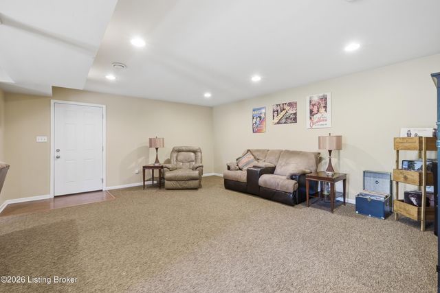 4713 Longborough Ct, Jeffersontown, KY 40299