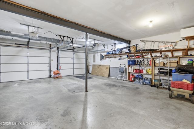 4713 Longborough Ct, Jeffersontown, KY 40299