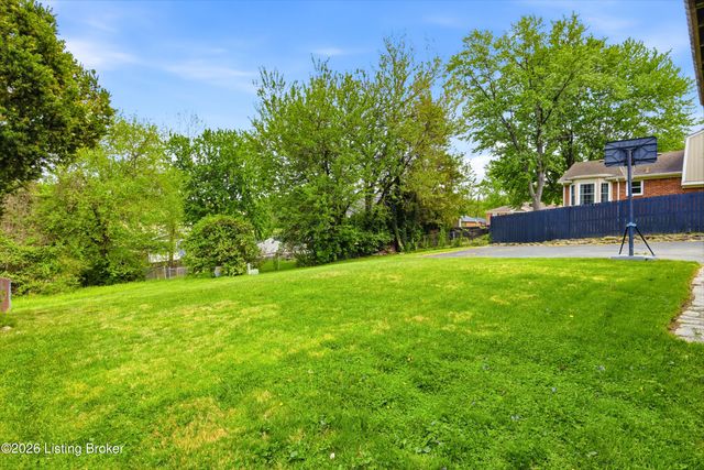4713 Longborough Ct, Jeffersontown, KY 40299