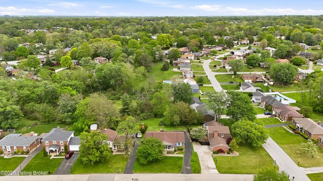4713 Longborough Ct, Jeffersontown, KY 40299