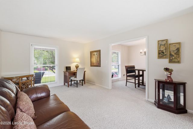 4713 Longborough Ct, Jeffersontown, KY 40299