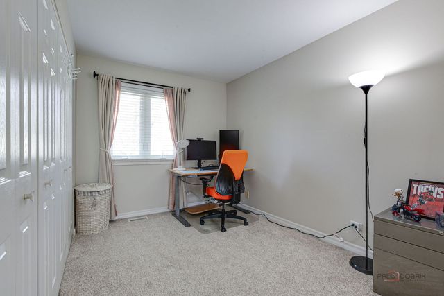 117 Annapolis Drive, Vernon Hills, IL 60061