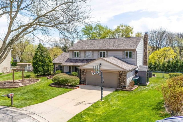 117 Annapolis Drive, Vernon Hills, IL 60061