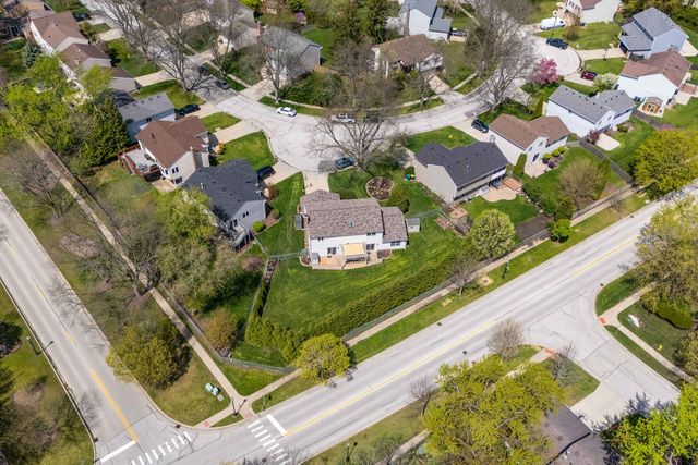 117 Annapolis Drive, Vernon Hills, IL 60061