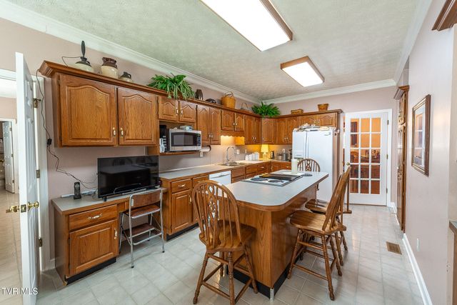 1091 Haynes Valley Road, Gate City, VA 24251