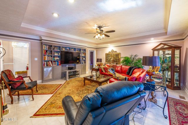 1091 Haynes Valley Road, Gate City, VA 24251