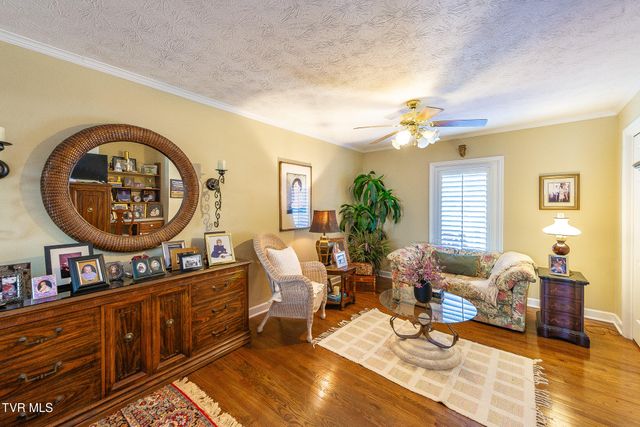 1091 Haynes Valley Road, Gate City, VA 24251