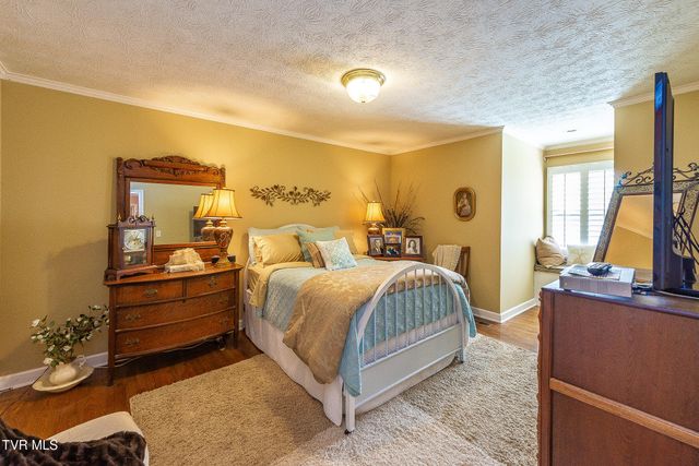 1091 Haynes Valley Road, Gate City, VA 24251