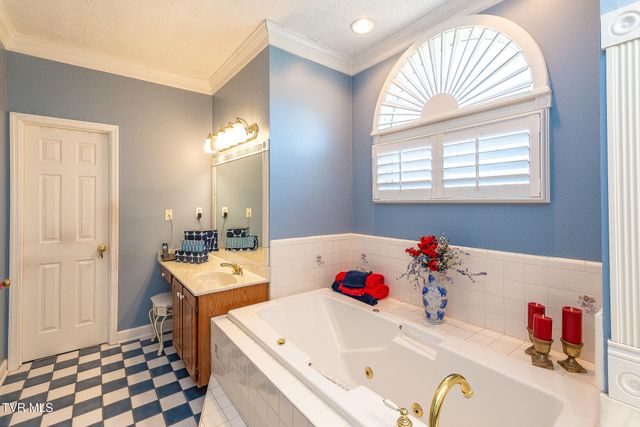 1091 Haynes Valley Road, Gate City, VA 24251