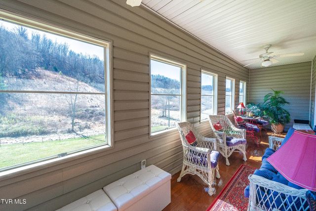 1091 Haynes Valley Road, Gate City, VA 24251