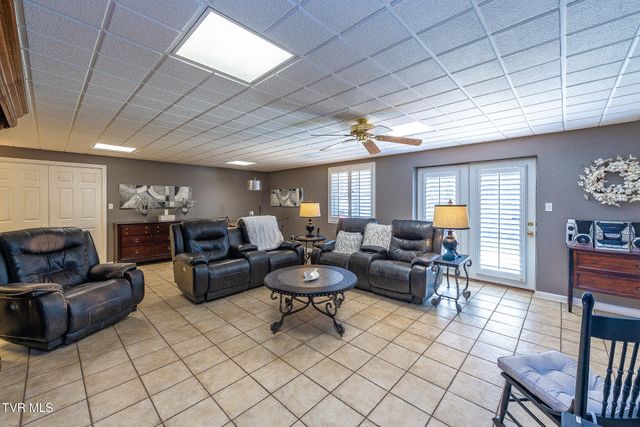 1091 Haynes Valley Road, Gate City, VA 24251