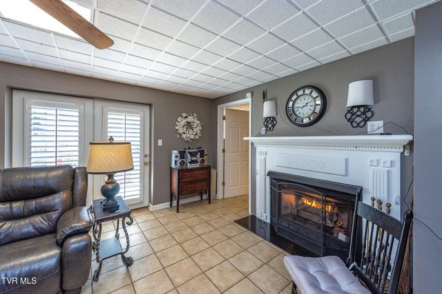 1091 Haynes Valley Road, Gate City, VA 24251