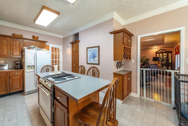 1091 Haynes Valley Road, Gate City, VA 24251