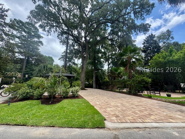 133 Arrow Road 232, Hilton Head Island, SC 29928