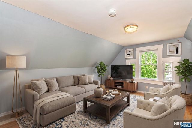 411 Berkeley Avenue, Bloomfield, NJ 07003
