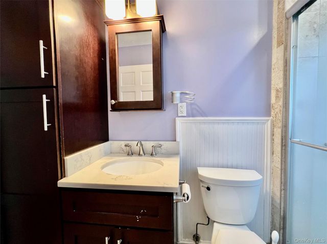 31 Edward Street, Lynbrook, NY 11563