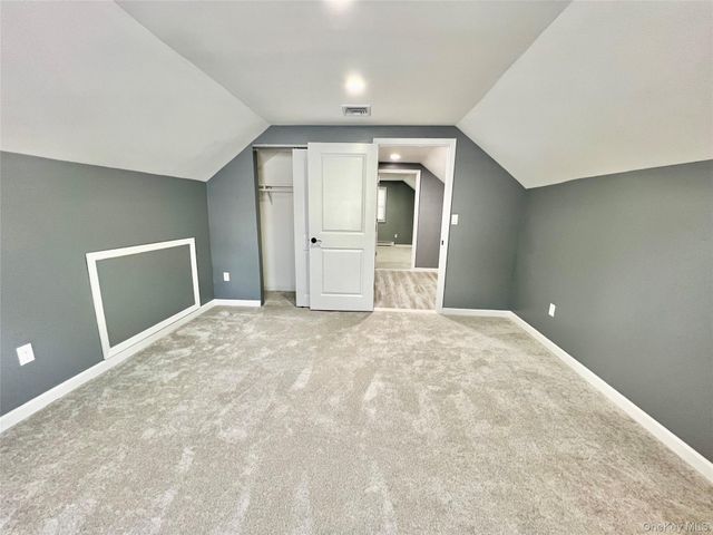 31 Edward Street, Lynbrook, NY 11563