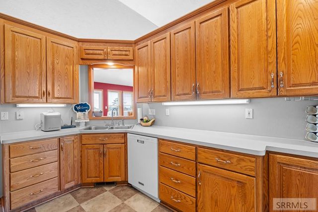 6002 E Sunnyside Road, Idaho Falls, ID 83406