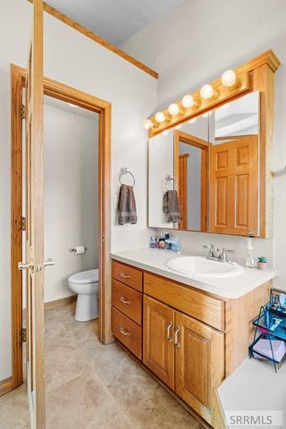 6002 E Sunnyside Road, Idaho Falls, ID 83406